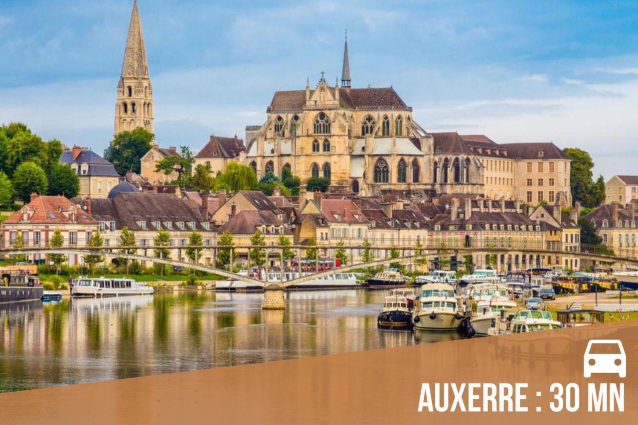 Black Cognac Joigny Exterior foto